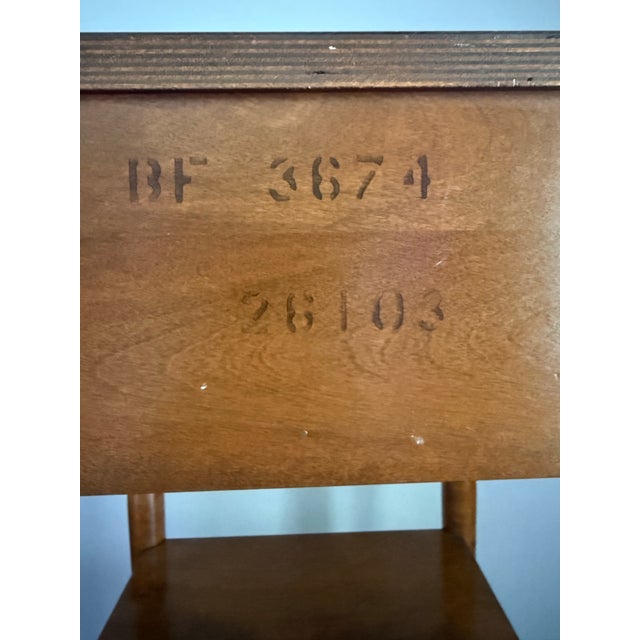 Auburn Mid 20th Century Ethan Allen by Baumritter Heirloom Collection Night Stand / Side Table For Sale - Image 8 of 11