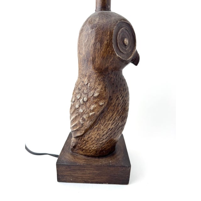 Contemporary Vintage Owl Large Resin Faux Wood Owl Bedside Tabletop Lamp For Sale - Image 3 of 12