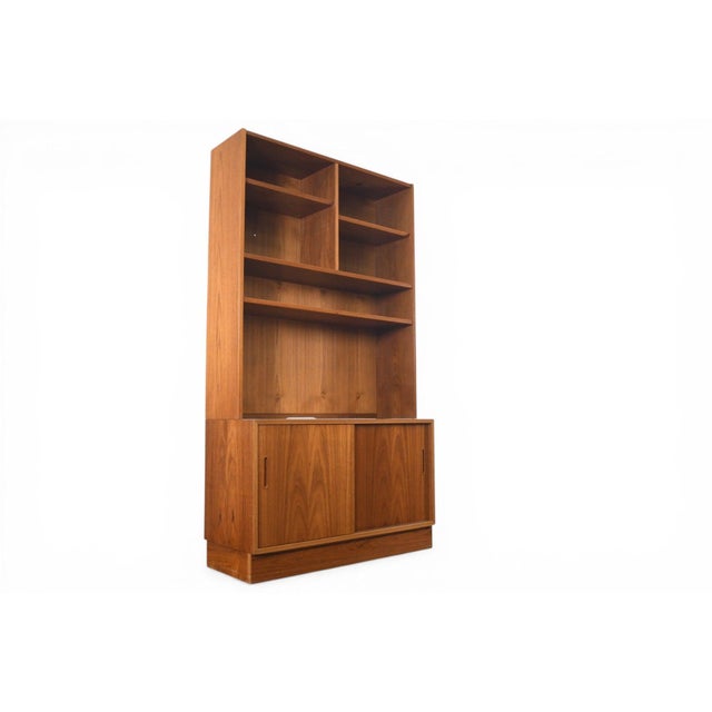 Wood Attributed to Carlo Jensen Teak Credenza With Bookcase Hutch #2 by Hundevad + Co | Danish Modern 1960s For Sale - Image 7 of 9