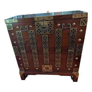 Late 20th Century Korean Pyongyang Blanket Chest For Sale