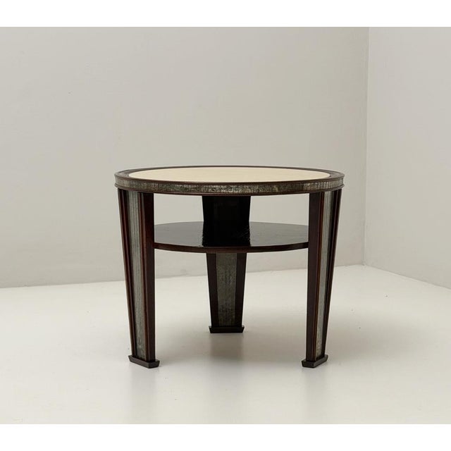 1940s Coffee Table in Wood, Mirror and Parchment, in Very Good conditions. Designed 1920 to 1949
