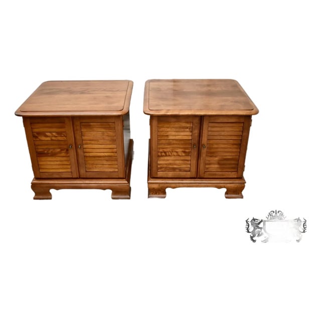 Vintage Ethan Allen Pair of Maple Louvered Door Side/End Tables/Nightstands For Sale