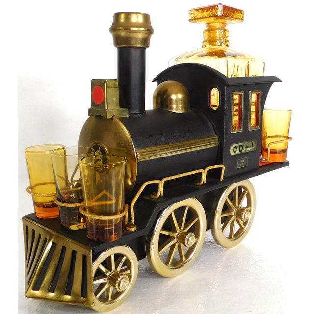 This piece is in very good overall condition for its age, with no damage or excessive wear found, and the mechanical...