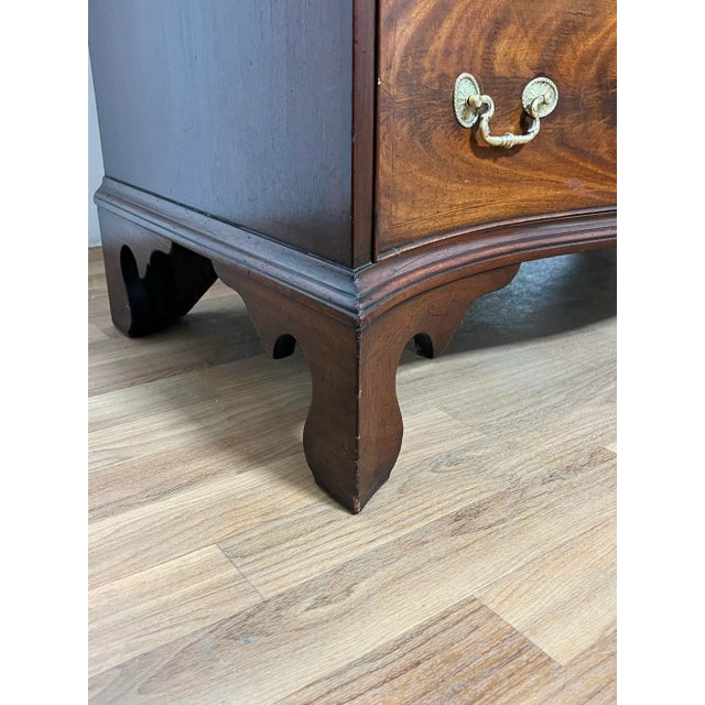 Ca. 1790s Antique George III Serpentine Mahogany Chest of Drawers For Sale - Image 12 of 13