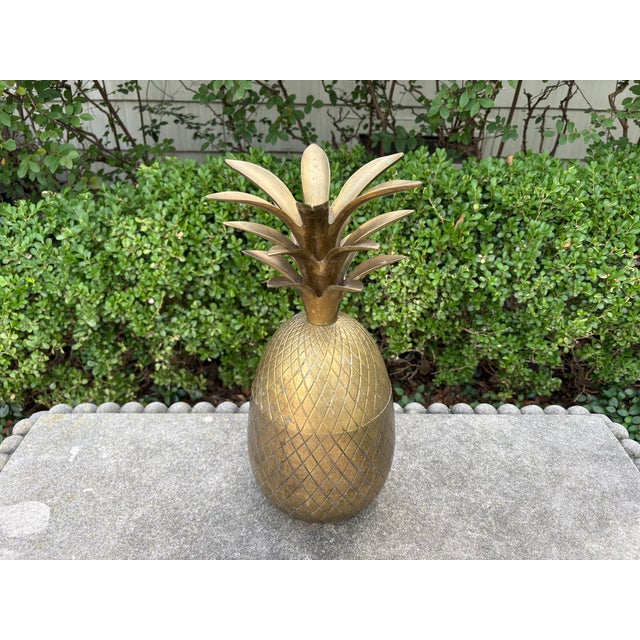 1960s Hollywood Regency Brass Pineapple Ice Bucket./Container For Sale - Image 4 of 11