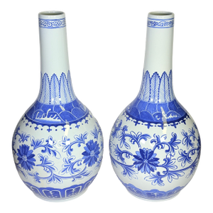 Pair of 17th Century Ming Dynasty Chenghua Mark Chinese Porcelain Vase