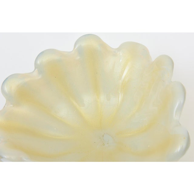 Vintage Murano Opalescent Coastal Clam Shell Glass Bowl by Barovier E Toso, 1950's, Italy For Sale - Image 10 of 12