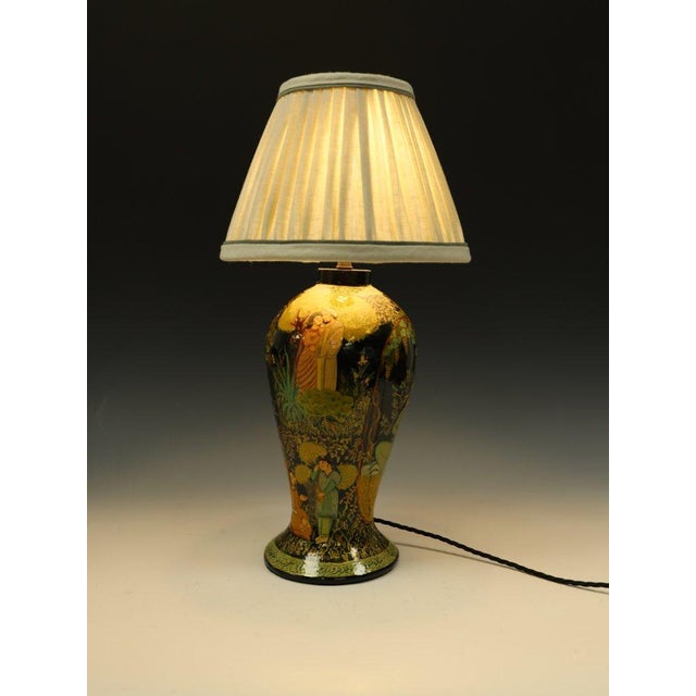 Indian Kashmiri Papier-Mâché Table Lamp with Hand-Decorated Romantic Scenes, 1930 For Sale - Image 3 of 13