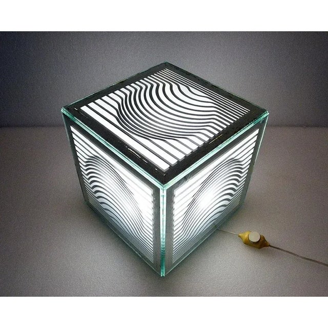 Mid-Century Modern Optical Mirrored Table Lamp by Victor Vasarely, 1960s For Sale - Image 3 of 12