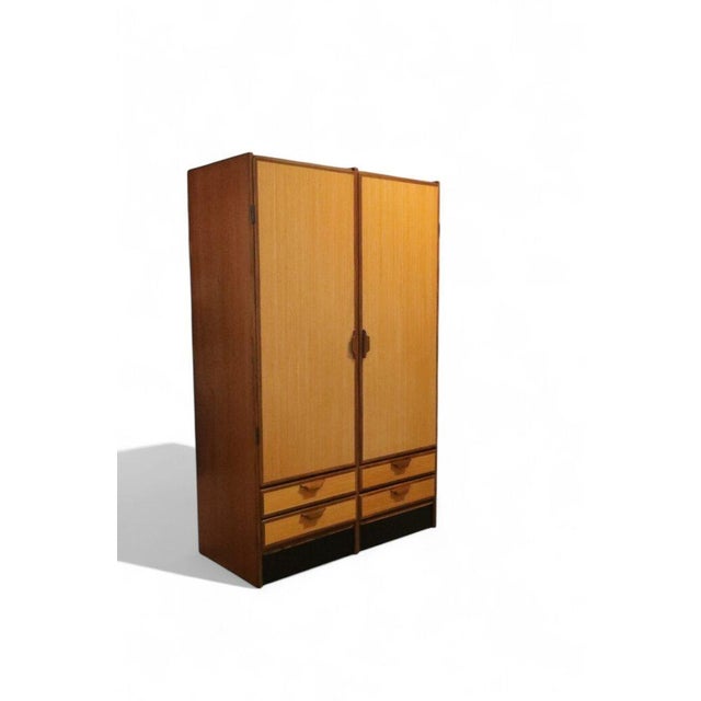 Vintage Danish Wardrobe in Teak and Oregon Pine by Gunni Omann for Omann Jun, 1960s For Sale - Image 9 of 18