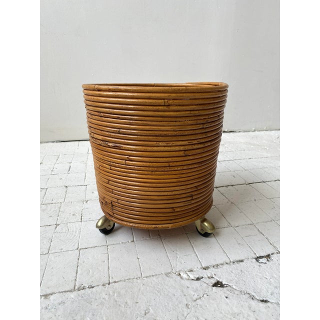 Vintage Italian Split Reed Rolling Waste Basket / Planter by Dept 56, Made in Italy, Circa 1970s For Sale In New York - Image 6 of 13