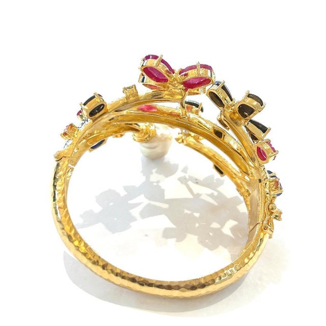 Bochic "Capri" Natural Ruby, Sapphire & Blue Opal Bangle Set In 18k Gold&Silver For Sale - Image 4 of 18