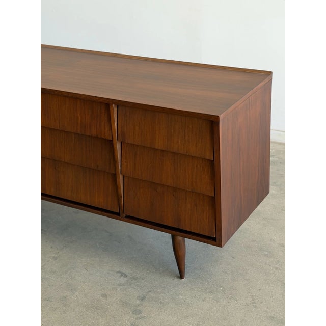 Vintage Louvered 9 Drawer Dresser For Sale - Image 11 of 15