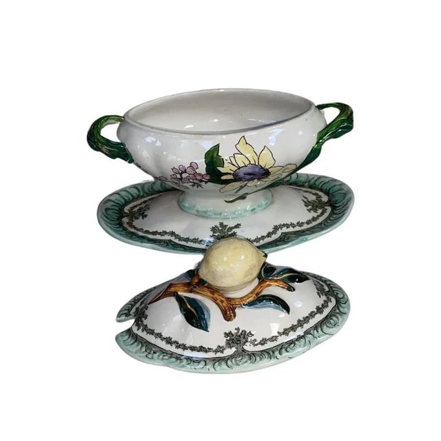 Late 19th Century French Faience Sunflower Tureen Creil Et Montereau, Circa 1890 For Sale - Image 5 of 10