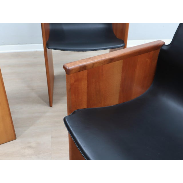1970s Segesta Chairs in Walnut and Black Leather by Afra & Tobia Scarpa for Stildomus, 1970s, Set of 4 For Sale - Image 5 of 18