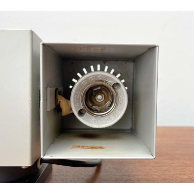 Mid-Century Modern German Space Age Minimalist 6015 Cube Wall Table Lamp from Kaiser, 1960s For Sale - Image 17 of 18