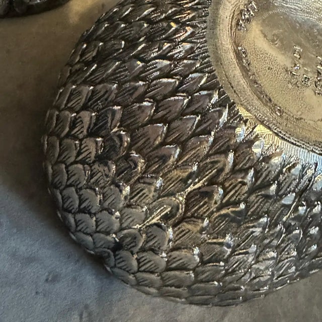 An Elegant 1970s Modern Pewter Ice Bucket Made in Italy by Mauro Manetti For Sale - Image 14 of 14