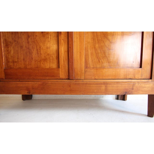 19th Century Biedermeier Display Cabinet in Cherrywood For Sale - Image 16 of 18