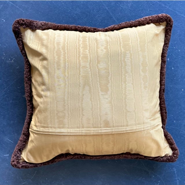 The House of Scalamandre Vintage Regency Scalamandre “Le Tigre” Velvet Throw Pillow With Caterpillar Fringe For Sale - Image 4 of 12