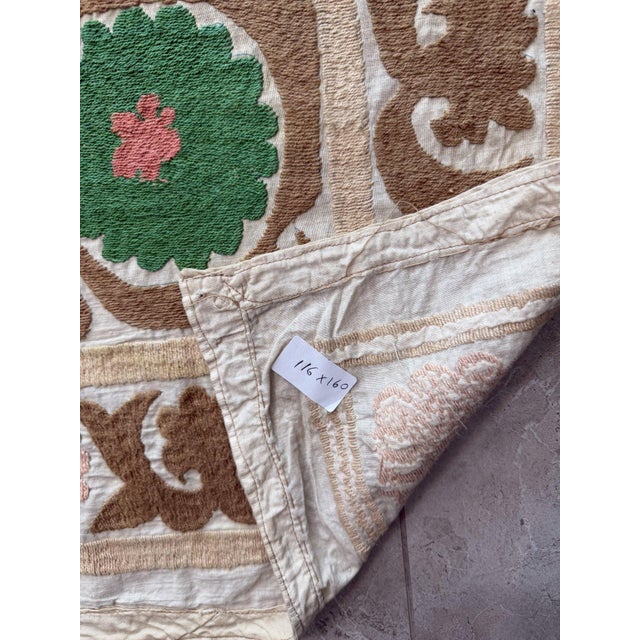 Suzani Textile Wall Art - Neutral Tan Samarkand Embroidery 3'10'' X 5'3'' For Sale - Image 11 of 15