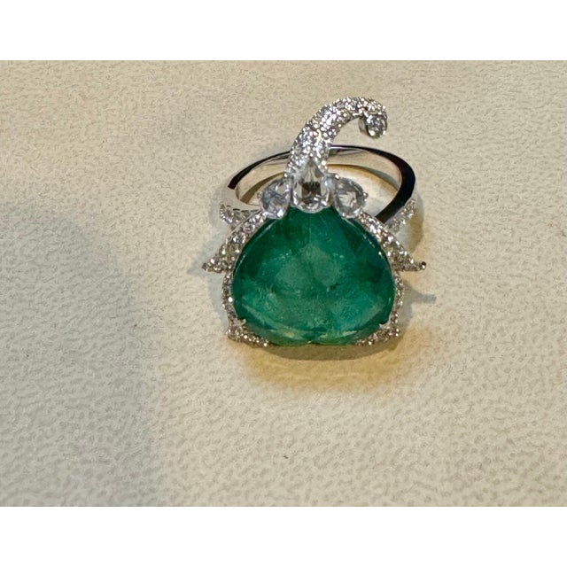 13 Ct Zambian Heart Cut Emerald & 1.5 Ct Diamond Ring, 18 Kt Gold Size 8.5 For Sale - Image 18 of 18