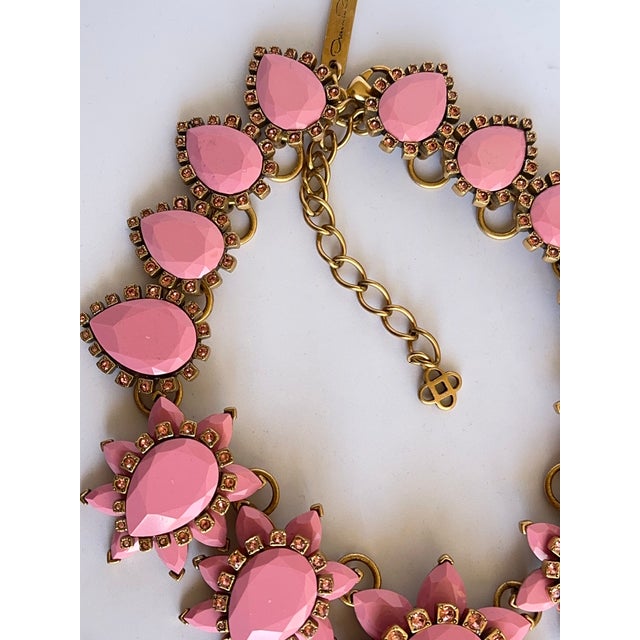 Oscar de la Renta 2014 Oscar De La Renta Necklace Pink Runway Bold Crystal Resin Gripoix Style Floral Flowers Spring Collar Zvollier For Sale - Image 4 of 13