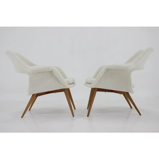 Set of Sheepskin Shell Armchairs from Miroslav Navratil, 1960s For Sale - Image 4 of 10