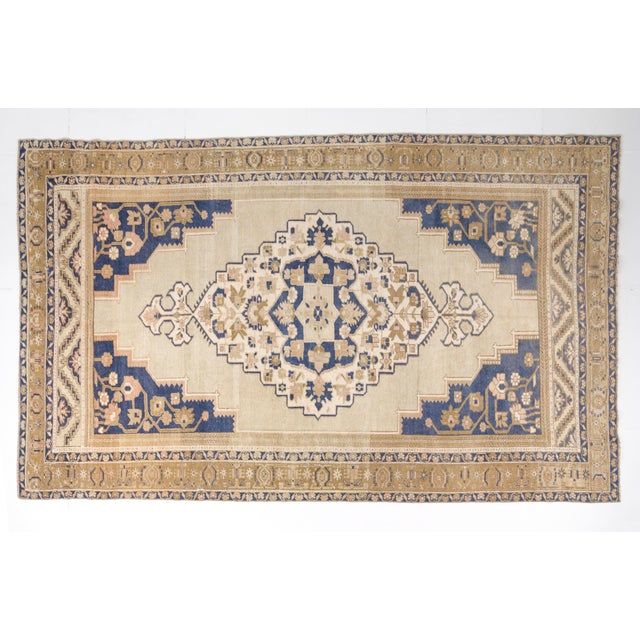 Beige Mid 20th Century Oversize Oushak Beige Rug For Sale - Image 8 of 10