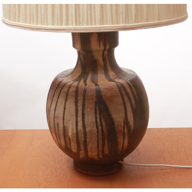 Majolica Ceramic Table Lamp with Pleated Shade from Karlsruher Majolika, 1965 For Sale - Image 4 of 13