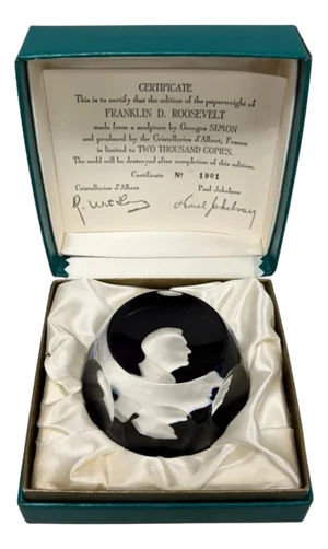 Cristal d'Albret France Franklin D Roosevelt Sulphide Paperweight Faceted Purple