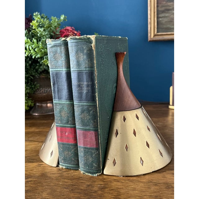 Wood Mid Century Seth Thomas Clock, Tony Paul Brass Walnut Bookends, Atomic Desk Decor For Sale - Image 7 of 18