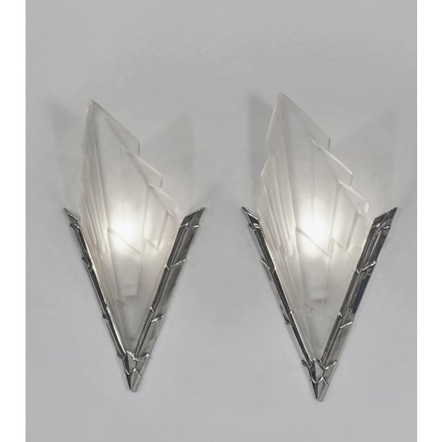 1930s A Pair of French Art Deco Wall Sconces by Degue & Jamain 1930s France For Sale - Image 5 of 14