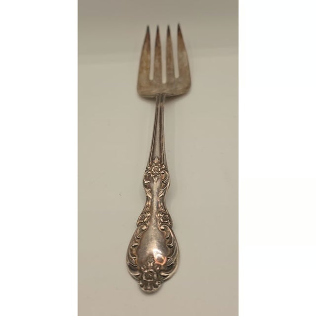 Wm. Rogers & Son Vintage 8.5" Silverplate Serving Fork Floral Pattern For Sale - Image 9 of 9