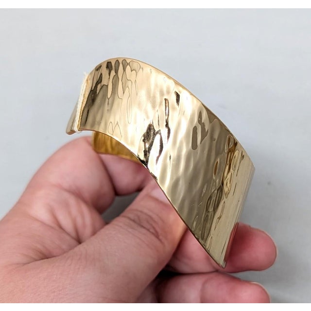 Metal Vintage C1976 Signed Napier Goldtone Wavy Cuff Bracelet For Sale - Image 7 of 16