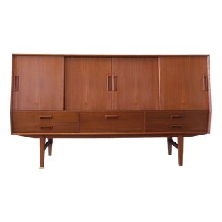 Sideboard in Teak with Illuminated Bar from Wemb Møbelfabrik, 1960s For Sale
