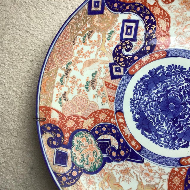 Late 19th Century Antique Japanese Imari Porcelain Charger 24" Platter Wall Hanger For Sale - Image 5 of 10