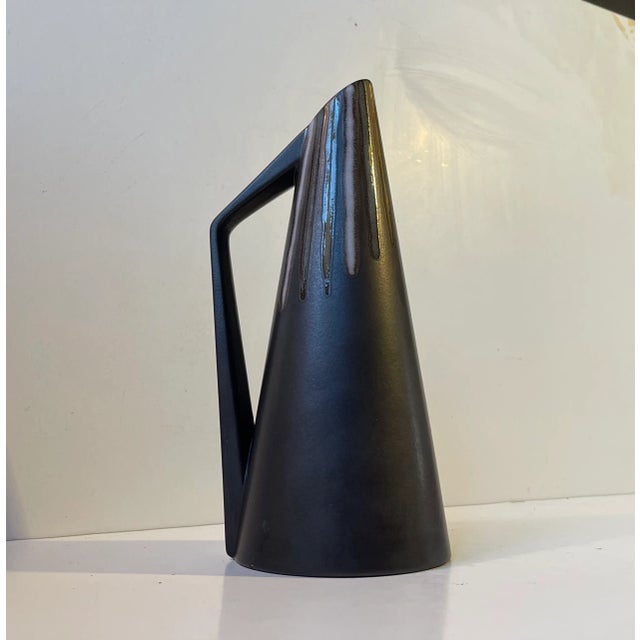 Modern Black Ceramic Pitcher by Svend Aage Holm-Sørensen for Søholm, 1960s For Sale - Image 4 of 10