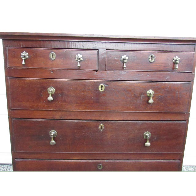 Brown 18th Century English Oak Chest of Drawers For Sale - Image 8 of 18