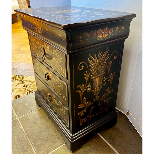 Late 20th Century Chinoiserie Hand Painted Black Lacquered Small Chest For Sale - Image 5 of 6