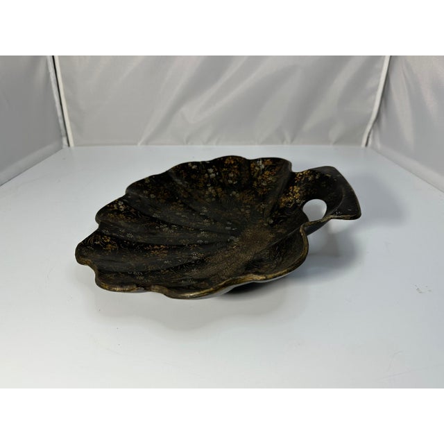 Victorian Victorian Papier Mache Crumber: Lacquered Clamshell Tray, Floral Decor For Sale - Image 3 of 9