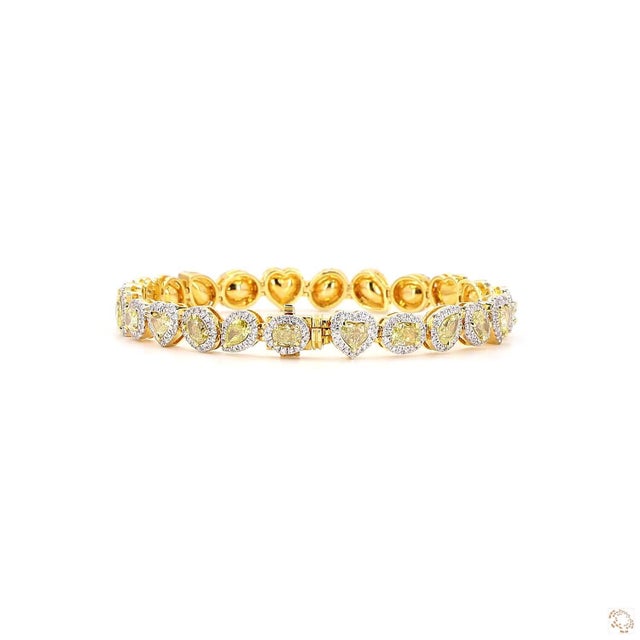 1.47 Carat Round Brilliant Cut White Diamond Yellow Diamond Gold Bracelet For Sale - Image 4 of 8