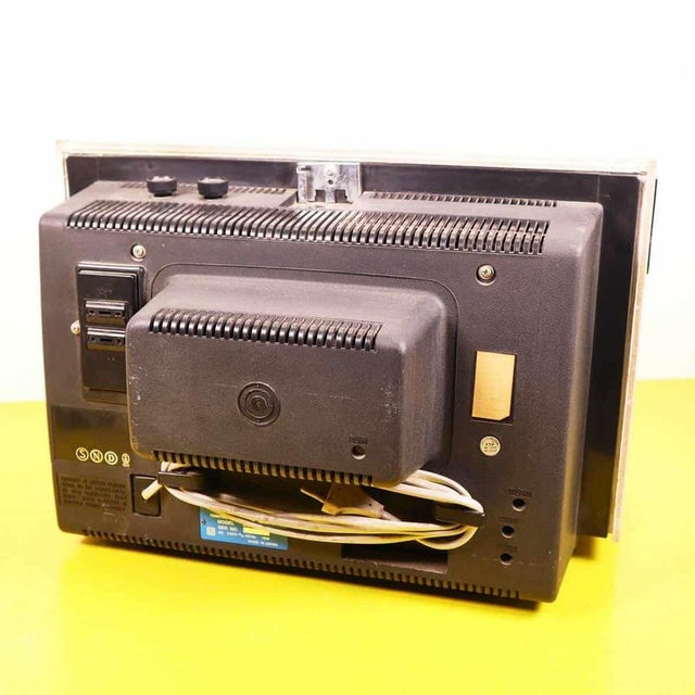 Trinitron KV-1310E Television from Sony For Sale - Image 6 of 11