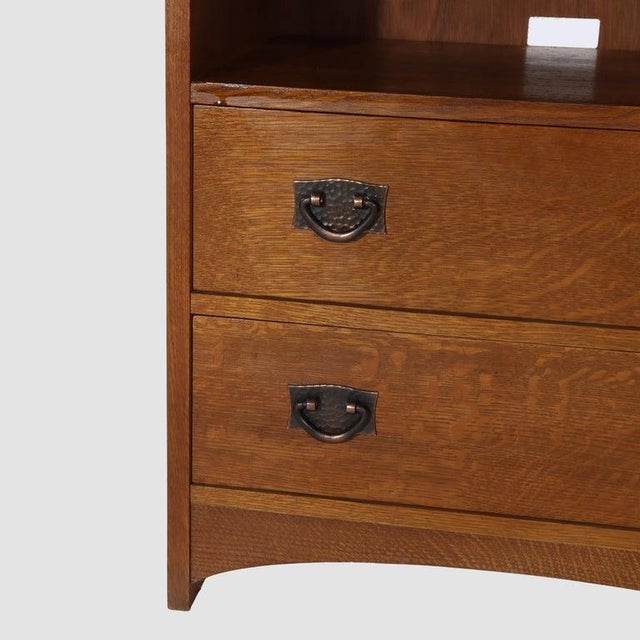 Stickley Arts & Crafts Mission Oak 2-Drawer Entertainment Cabinet 20thC For Sale - Image 10 of 12