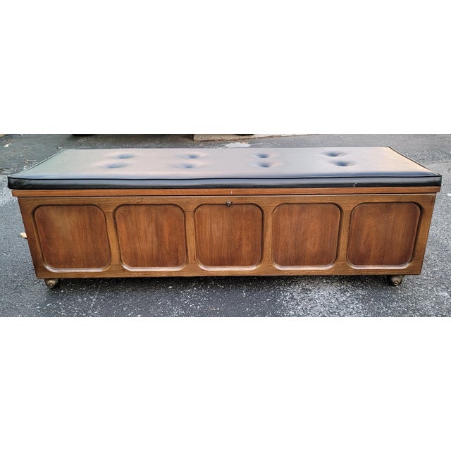Mid Century Lane Cedar Walnut Hope Chest Bench With Tufted Naugahyde