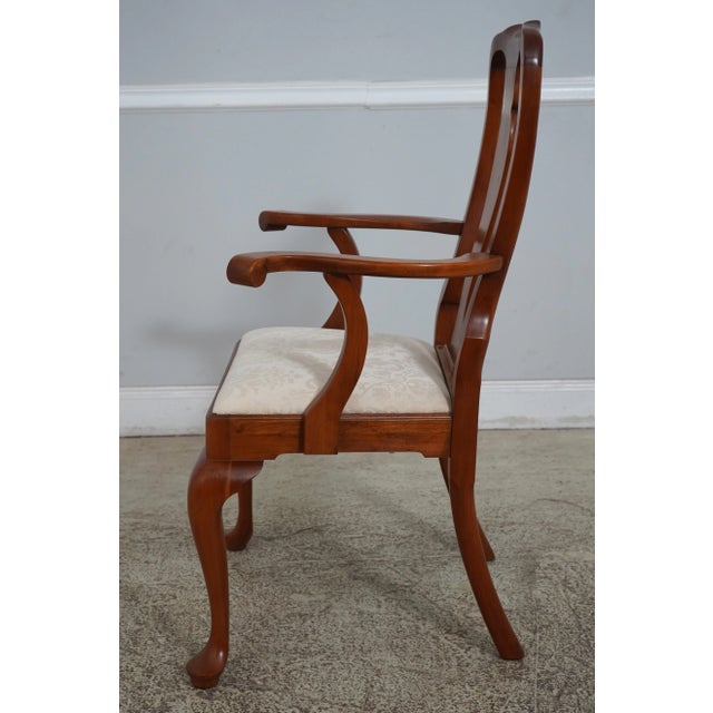 Queen Anne Set of 6 Henkel Harris Distressed Cherry Dining Room Chairs For Sale - Image 3 of 12