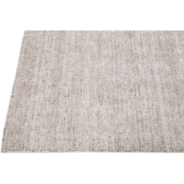 Modern Apadana's Groove Light Gray Handmade Bamboo/Silk Rug With Solid Design For Sale - Image 4 of 8