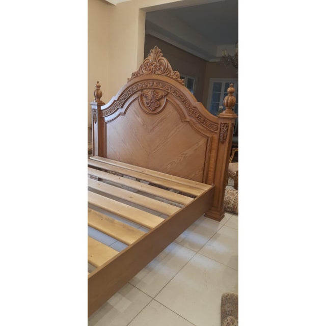 New European Classical / Baroque Revival Ornate Hand-Carved Solid Wood King Bed With Decorative Finials For Sale - Image 4 of 11