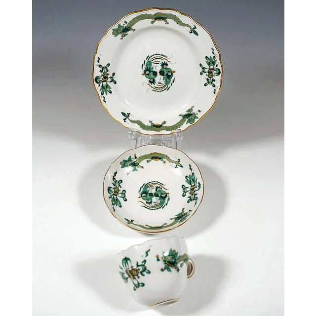 20th Century Meissen Coffee Set with Dragon in Green & Gold, 1980s, Set of 22 For Sale - Image 10 of 12