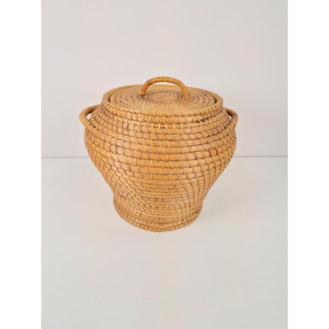 Vintage rush snake charmer basket 1960 a vintage rush lidded basket. model: basket period: 1960 measurements: w 46 cm x d...