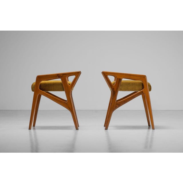 Cassina 687 Stools attributed to Gio Ponti for Cassina, Italy, 1953, Set of 2 For Sale - Image 4 of 18